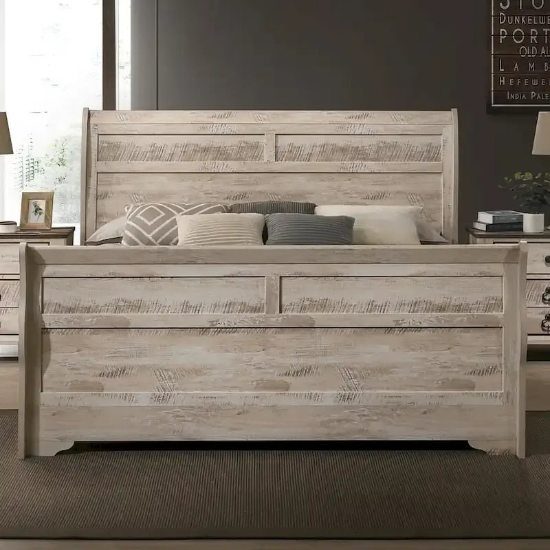Juego de cama trineo blanqueada y 2 mesitas de noche – King/Queen, 3 piezas