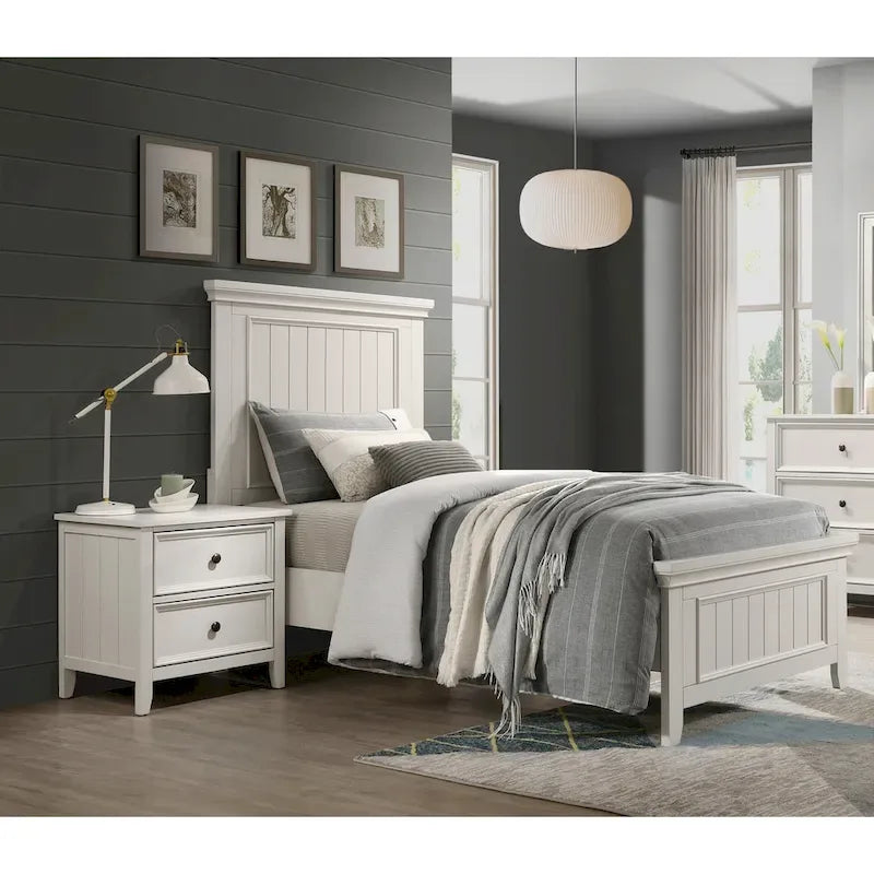 Juego de dormitorio de 3 piezas con acabado blanco clásico: cama y dos mesitas de noche